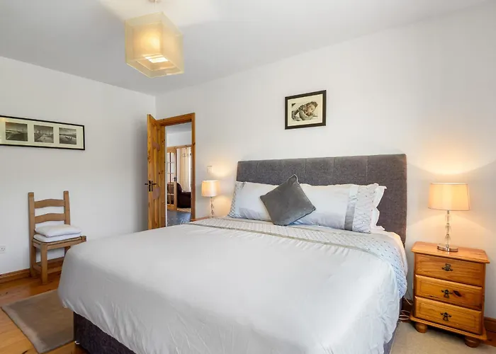 Sea For Miles Renvyle